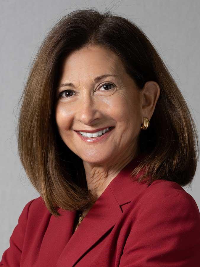 Hispanic Dental Association (HDA) President Rosa Chaviano Moran DMD, FICD took office January 1, 2021. Dr. Chaviano Moran is  Associate Dean for Admissions at Rutgers School of Dental Medicine in New Jersey.